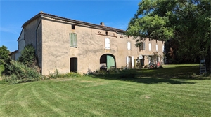 ferme à la vente -   81160  ARTHES, surface 244 m2 vente ferme - UBI421372183